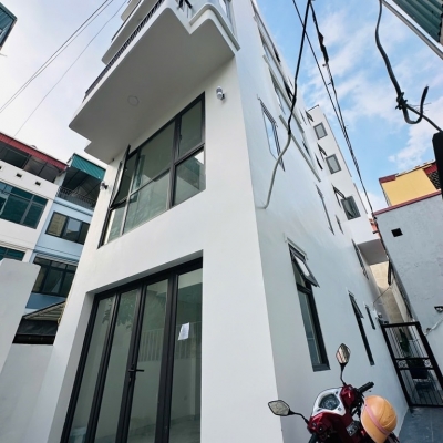 *** (SÀI ĐỒNG) NHÀ MỚI XÂY 6 TẦNG- THANG MÁY - NGÕ THÔNG- CỰC THOÁNG-Ở SƯỚNG. 
 Diện tích 40m chỉ 8₫.