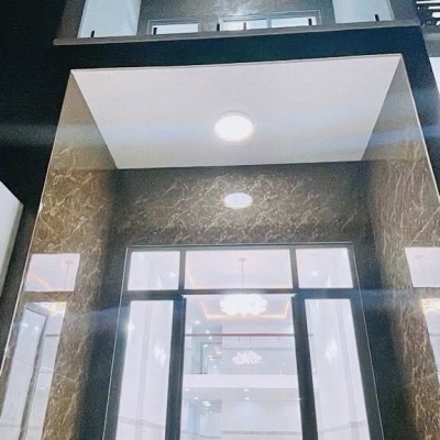 MẶT TIỀN  GIÁ HẺM  GIÁP TÂN PHÚ  NHÀ MỚI 3 TẦNG  100M2 NỞ HẬU  NHỈNH 7