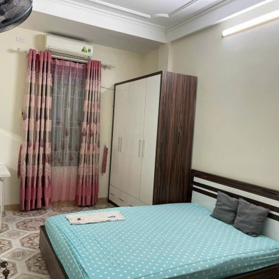 Cho thuê nhà Phố Chùa Hà 4.5 tầng, 25m2, 3 ngủ, VP kết hợp ở gia đình 14 Triệu