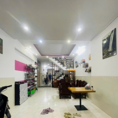 SÁT LÊ VĂN QUỚI, 60M2, 2 TẦNG, HẺM XE HƠI THÔNG, SỔ HOÀN CÔNG GIÁ NHỈNH 5 TỶ