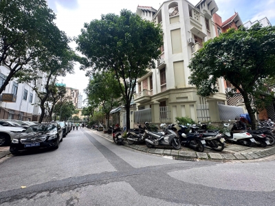 Biệt Thự Dương Đình Nghệ, Cầu Giấy 92m2 x 4 tầng, 38 Triệu (chốt) VP cty, ở nhóm gđ