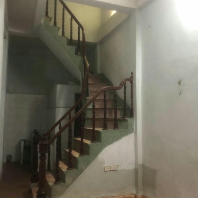 Cho thuê nhà ngõ ô tô Khương Đình, 32m2, 3 tầng, 4 PN, chỉ 10.5tr -  VP, ở hộ GĐ, nhóm, KD onl