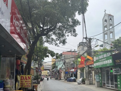 NHÀ ĐẸP MẶT NGÕ Ô TÔ – PHỐ TRẦN CUNG – CÁCH PHỐ CHỈ VÀI BƯỚC CHÂN