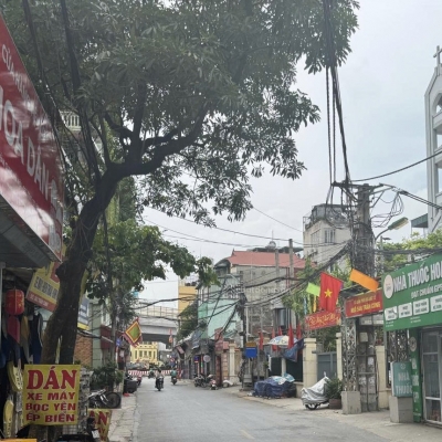 NHÀ ĐẸP MẶT NGÕ Ô TÔ – PHỐ TRẦN CUNG – CÁCH PHỐ CHỈ VÀI BƯỚC CHÂN