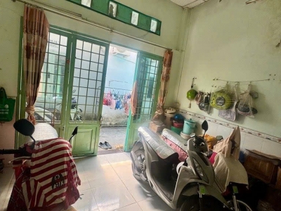 L1815 ⭐️ Nhà Thạnh Lộc 31 Q12, SHR, Vuông, 4x11m, 2.x tỷ