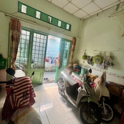 L1815 ⭐️ Nhà Thạnh Lộc 31 Q12, SHR, Vuông, 4x11m, 2.x tỷ