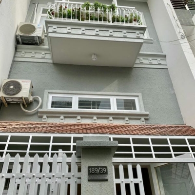 Nhà hẻm 189/39 Hoàng Hoa Thám, Phường 6, Quận Bình Thạnh, Hẻm 3m, 4,3x8,2m, Cn 35,2 m2, trệt lửng 2 lầu, 5,3 tỷ TL