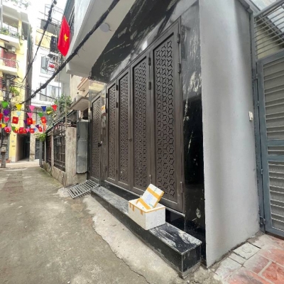 Bán nhà quận Thanh  Xuân- Ngõ to- Gần ô tô- Nhà mới tinh- Ở ngay- 38m2