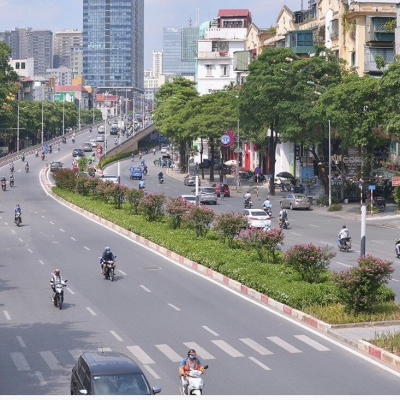 BÁN GẤP NGUYỄN CHÁNH, SẦM UẤT, 60M2 MT 4,2M 4 TẦNG 24 TỶ
