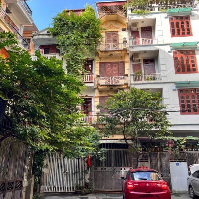 Giá tốt, Bán nhà Đội Cấn Linh Lang, ô tô đỗ cửa, 65m, chỉ 19 tỷ