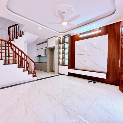 Nhà đẹp Đàm quang Trung 35m², 5 tầng, 4PN, 3WC, Long Biên - 5.7 tỷ