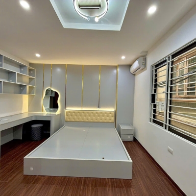 BÁN NHÀ  LÔ GÓC QUAN NHÂN – NHÂN CHÍNH – 35M2 –5 TẦNG – MẶT TIỀN 6M – GIÁ 6.5 tỷ lh 0817606560