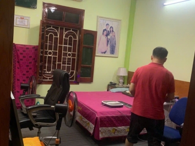 Cho thuê nhà ngõ ô tô Nguyễn Hoàng Tôn, 5 tầng x 100m2, 4 ngủ, 3 vệ sinh, 15 Triệu