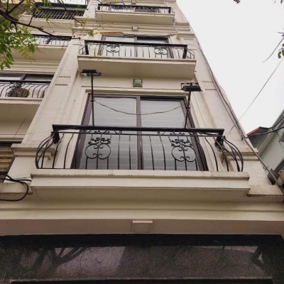 NHÀ ĐẸP ĐÔNG NGẠC - DT33M2 - 5 TẦNG - GIÁ 5,7 TỶ - NGÕ THÔNG THOÁNG