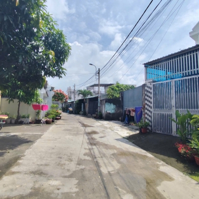Bán lô đất thổ cư Bà Điểm, hẻm 5m thông, 5x18m, giá sốc 2,9 chốt