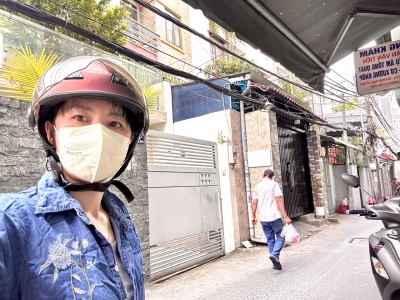 BÁN CHDV NGANG LỚN 4.7M2- CÁCH VÀI BƯƠC CHÂN RA MTXE HƠI ĐẾN NƠI-  Đ.SÔ  LƯU THÔNG KHÁNH HỘI - HOÀNG DIỆU- NGUYỄN TẤT THÀNH.