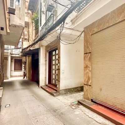 Chính chủ bán nhà tại ngõ 79, phố 8/3,lô góc, 32M2, 5 TẦNG, MT4.1m GIÁ 6.3 TỶ