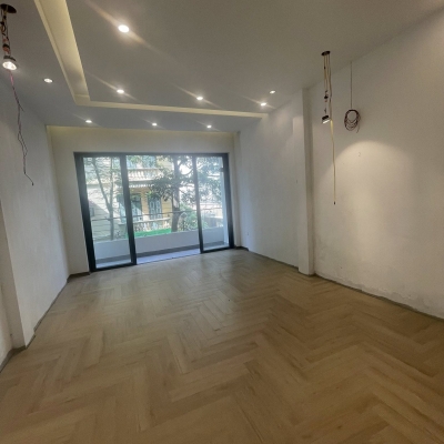 Mặt phố Hoàng Cầu 70m 5 tầng mt 4m 27.9 tỷ thang máy ô tô tránh kinh doanh 0986073333