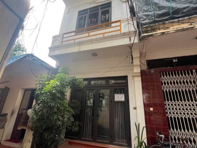 Cho thuê nhà Nguyên Căn Nguyễn Văn Cừ- 50m 4 ngủ 9,5tr/ tháng