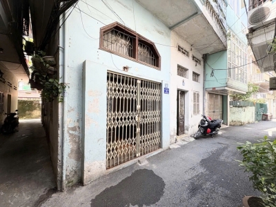 Hồng mai bán 60M tặng nhà lô góc ô tô vào nhà hai bà trưng