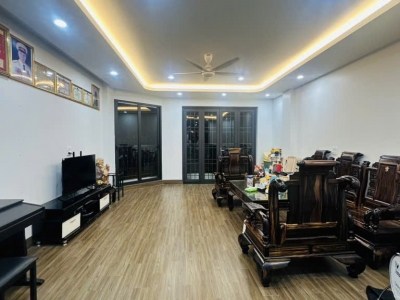 [Hiếm] bán nhà Văn Cao Thụy Khuê gần phố gần ô tô, 75m mặt tiền 5m, chỉ 16 tỷ