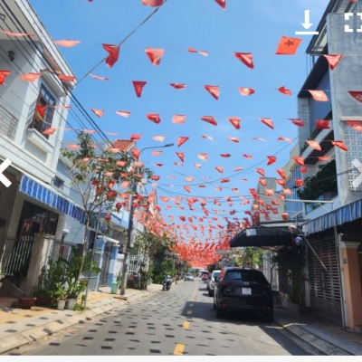 + Nhà 2 tầng kinh doanh, kiệt ô tô Lê Hữu Trác, gần nguyễn văn thoại, sát bãi tắm Mỹ Khê.