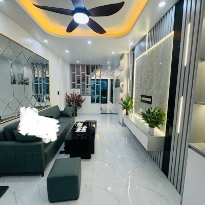 SIÊU PHẨN, TRUNG TÂM QUẬN ĐỐNG ĐA-KHÂM THIÊN- NHÀ ĐẸP Ở NGAY,FULL NỘI THẤT