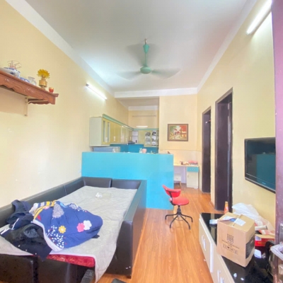 Cho thuê căn hộ tập thể Tầng 4, 609 Trương Định,60m 2 ngủ 1 khách 1 bếp 1 wc, 8 triệu/th