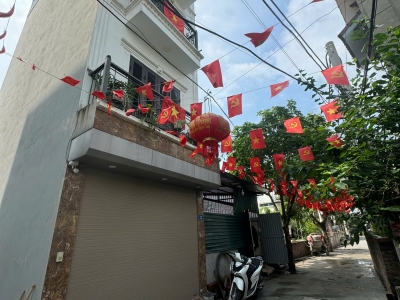 Bán Gấp Nhà Đẹp Phúc Lợi, 30m² , Ô Tô Đỗ Cổng – Gần Hồ Sen. 4.3 Tỷ!