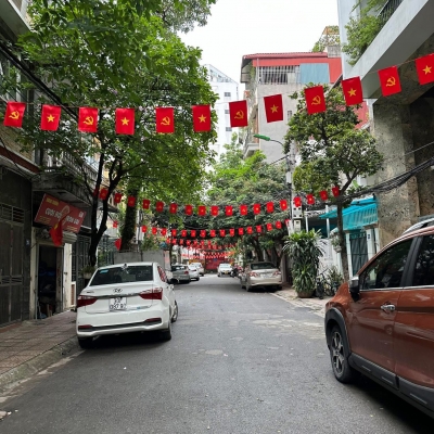 Bán nhà ngõ 105 Xuân La – phân lô ô tô vòng quanh, sát Ngoại Giao Đoàn, chỉ 12 tỷ