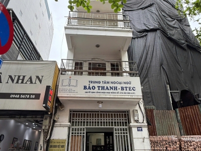 Chính chủ cho thuê nguyên căn Nhà mặt phố Bà Triêu.
