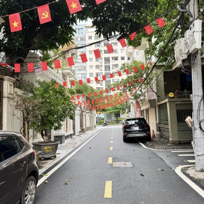 Vị trí vàng, bán nhà Nghĩa Đô, ô tô tránh, ở sướng, KD văn phòng, 75m mặt tiền 5.5m, chỉ 25 tỷ