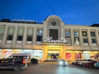 Cho thuê tầng 3 chợ hàng Da 800m