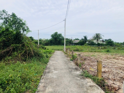 Bán 11.75m x 25m đất full thổ cư Hẻm Lê Minh Công, LaGi giá rẻ 1 tỷ gần Biển