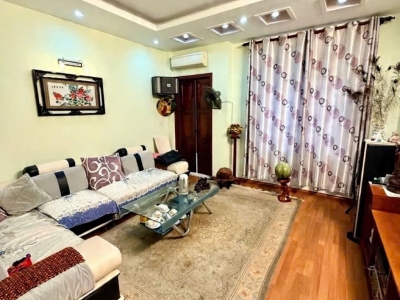 dương quảng hàm 45m x6 tầng 15,8 tỷ lô góc,ô tô đỗ cửa,ngõ thông