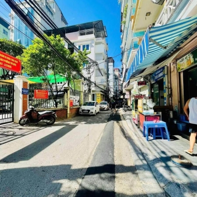 NHÀ PHÂN LÔ DOÃN KẾ THIỆN, CẦU GIẤY – Ô TÔ VÀO CỬA – KINH DOANH – 43 M2 – 5 TẦNG – MT 4 M – 277 TRIỆU/M²