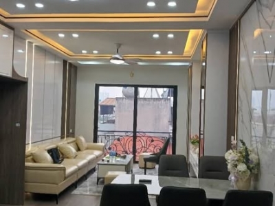 Siêu phẩm bán nhà Trích Sài, ô tô vào nhà, thang máy, view hồ Tây, chỉ 16 tỷ