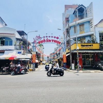 NGAY KHU ẨM THỰC  - 2 MẶT HXH TRÁNH THÔNG - 47M - 2 TẦNG - 3PN NHỈNH 5