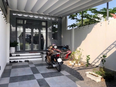 BÁN NHÀ 2 TẦNG – 5M X 27M – CÓ SÂN TRƯỚC SAU THOÁNG MÁT. LH:0988736135