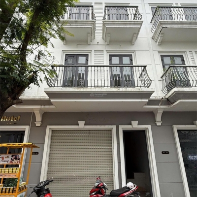 Bán Shophouse giá cực chất 8,2 tỷ. DT 75m2 tại Vincom Shophouse Cao Lãnh, Đồng Tháp
