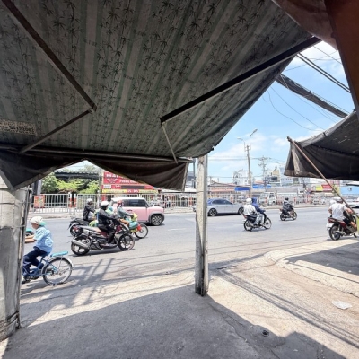 Bán nhà mặt tiền Quốc Lộ 13 Hiệp Bình Chánh Thủ Đức - Kinh doanh sầm uất - Giá chỉ 3.99 Tỷ