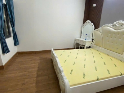 Nhà đẹp 4 tầng hẻm xe hơi giá chỉ 5,6 tỷ ngay Phạm Văn Đồng.