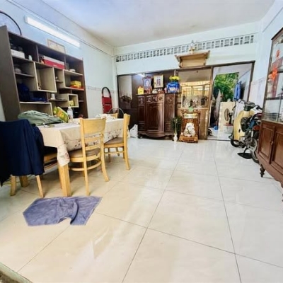 BÁN NHÀ MẶT TIỀN CHỢ P18 – NGÃ 3 NGUYỄN SƠN  – 2 TẦNG – 85M2 GIÁ CHỈ 5.X TỶ