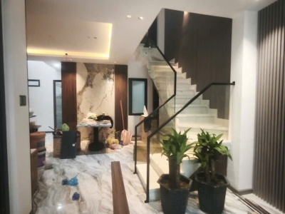 Hiện trạng thái nhà 3 tầng 3 mê