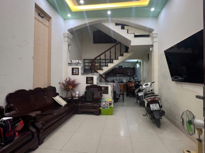 Bán nhà ngõ 213 Phủ Thượng Đoạn – Đông Hải, Hải An. Nhà 3,5 tầng, diện tích 41m², bố trí đầy đủ công năng: