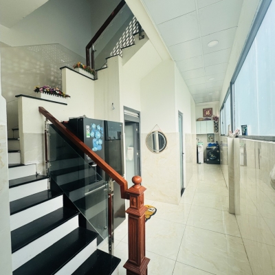 BÁN NHÀ LÔ GÓC 2 MT ĐƯỜNG SỐ 8, LINH XUÂN