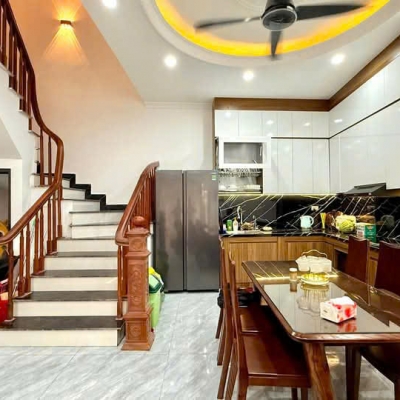 Chính chủ cần bán gấp nhà Hoàng Văn Thái 50m giá 13 tỷ khu phân lô quân đội , ô tô tránh
