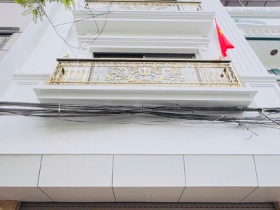 Bán tòa CCMN Tân Mai 90m x 8 tầng thang máy, Doanh thu trên 1 Tỷ/ năm. Ô tô kinh doanh DT. Giá hơn 21 tỷ