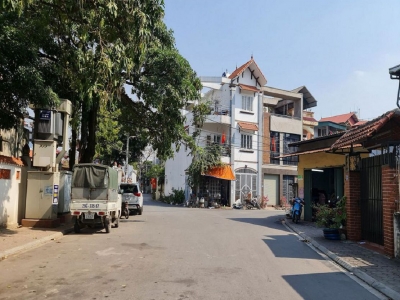 Đất Trâu Quỳ, Trung tâm Gia Lâm. 60m2, đường 13m chỉ 8 tỷ x. Lh 0989894845