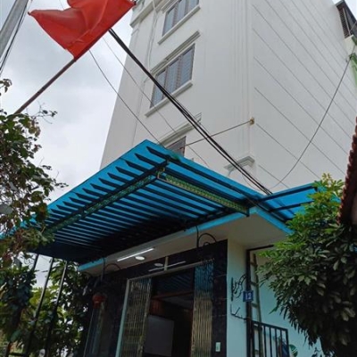 Vị trí đẹp gần phố lô góc hai mặt thoáng, xung quanh tiện ích bạt ngàn như chợ, siêu thị, trường học... tương lại sáng ngời sau quy hoạch mở đường 70 nhà ra sát mặt phố.